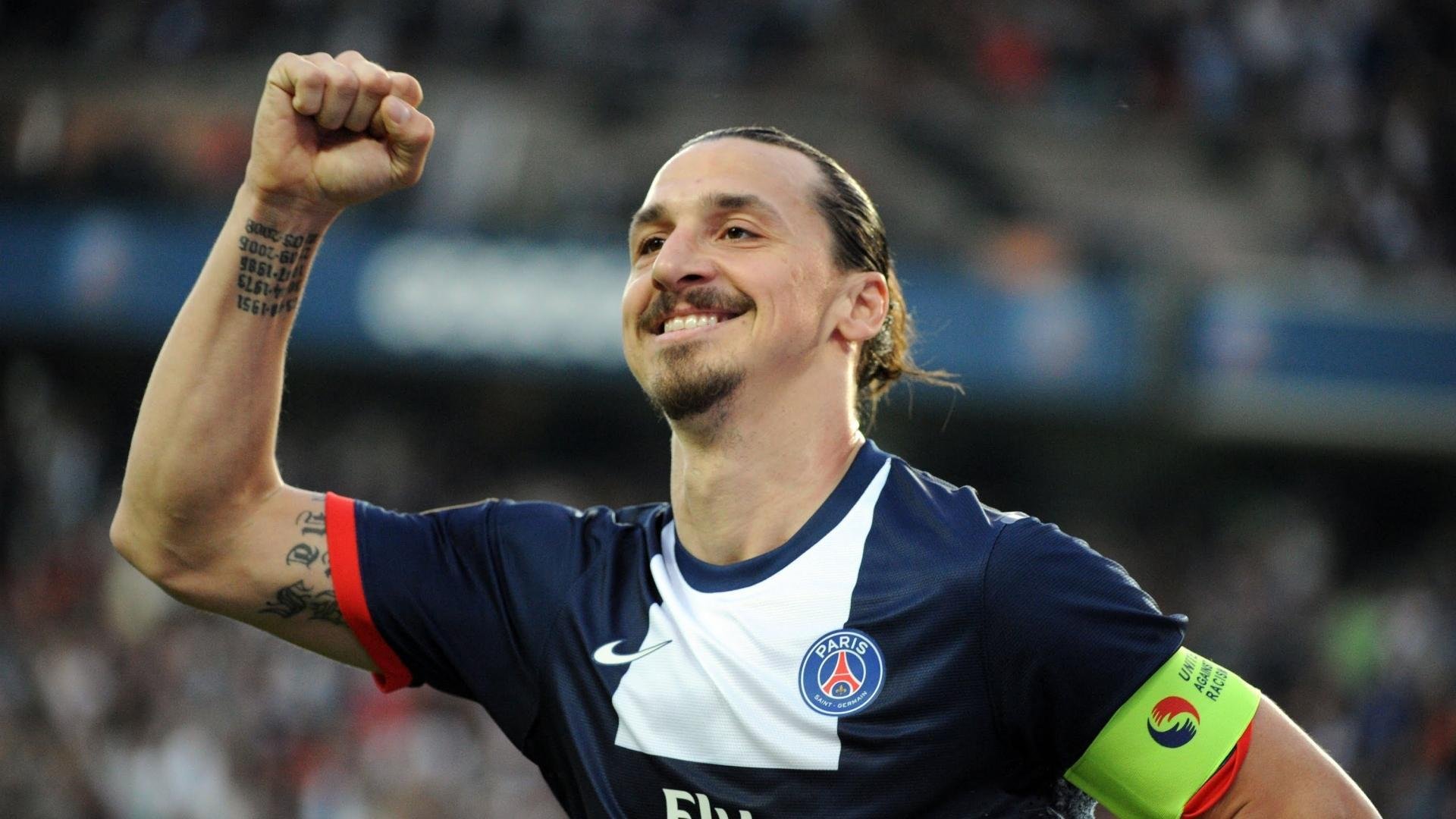 主教练下课前球队表现是否有明显战术信号，主教练上场比赛